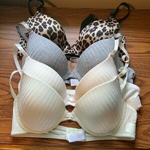 Danskin bra lot